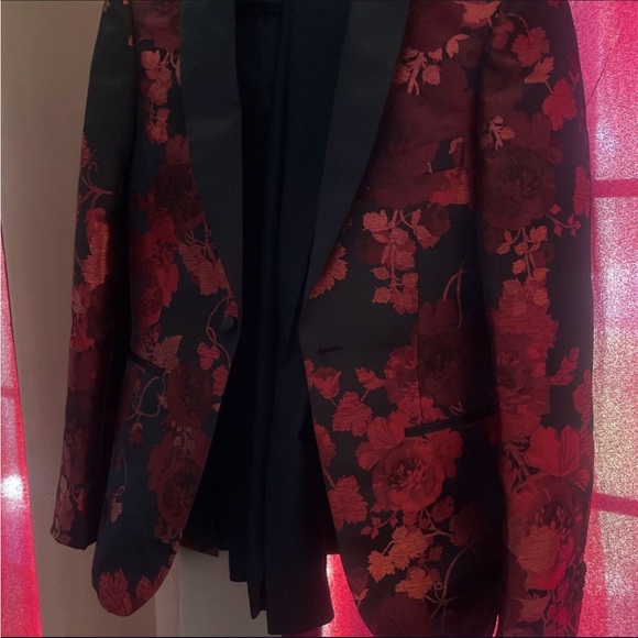 Medium shiny blue and black suit red and black suit - Picture 8 of 9